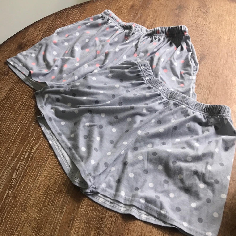 2 pairs of Hawiton comfy shorts